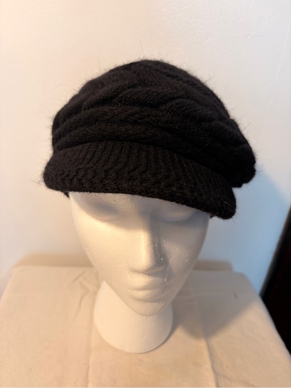 Source Unknown Black Cable-Knit Visor Hat